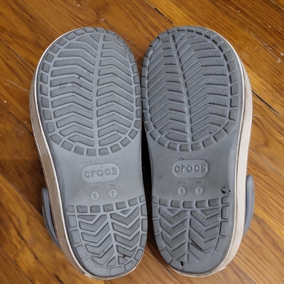 Crocs - Picture 3 of 8